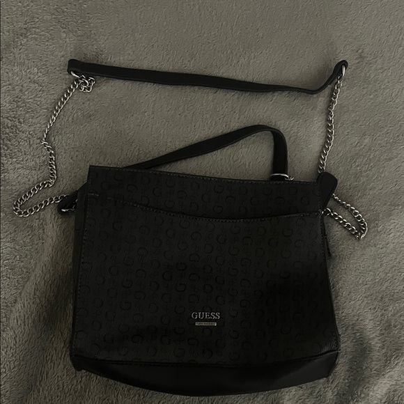 GUESS Black Crossbody Bag with Chain Strap - Picture 1 of 6